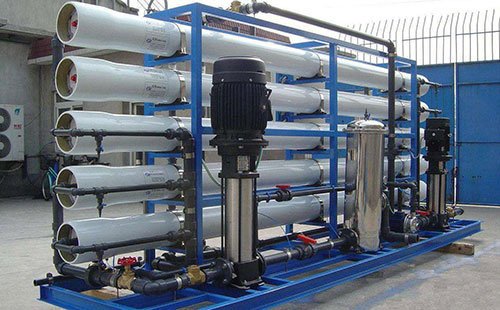 ���B͸����ˮ